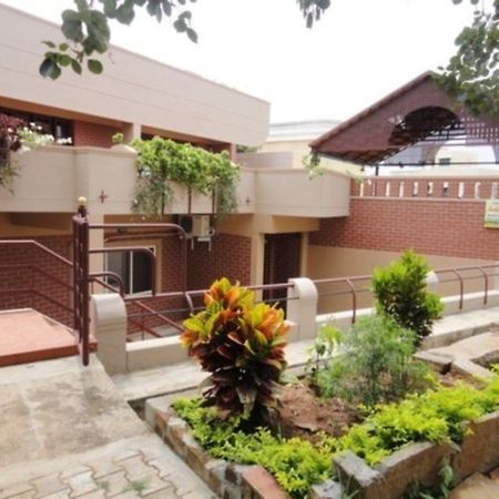 Tulips Homestay Mysore Bagian luar foto